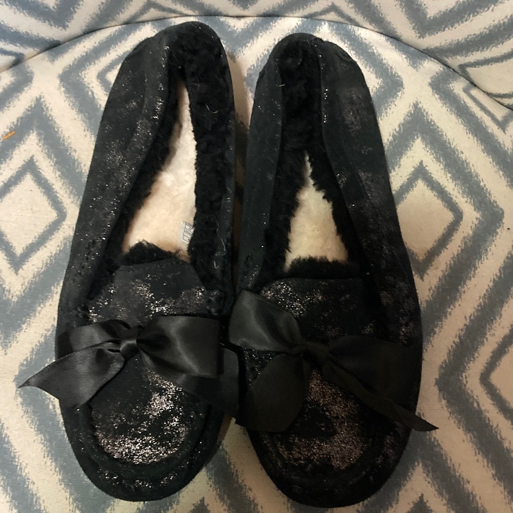 Ugg Women's Black Faux‎ Fur Lined Bow Moccasin Slippers 10 🌸